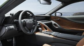 ÚJABB LIMITÁLT SZÉRIÁS VÁLTOZAT ÉRKEZIK A LEXUS LC-BŐL